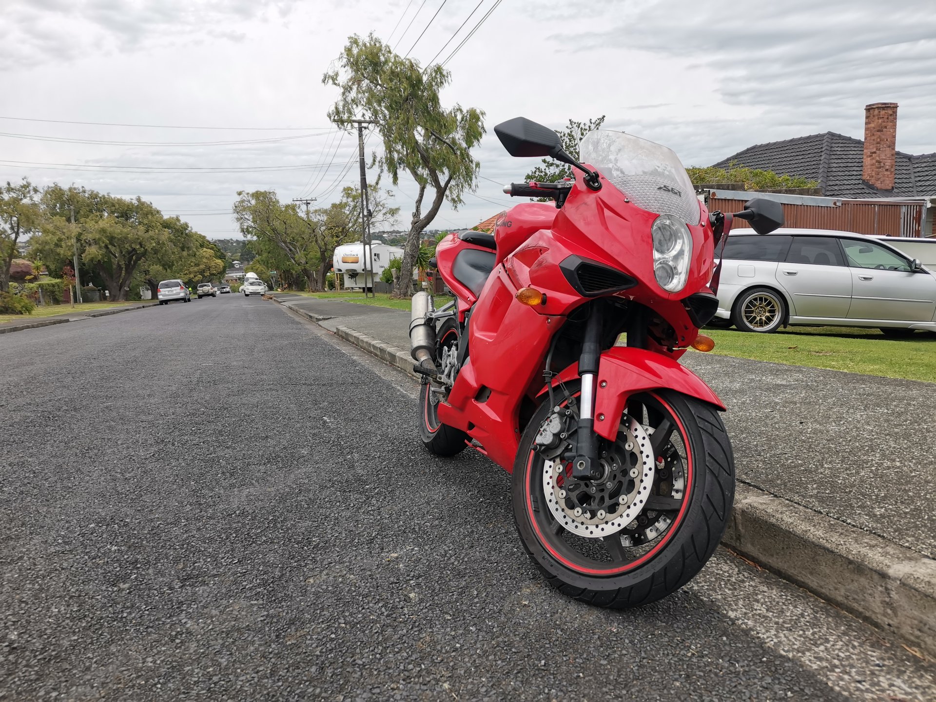 Hyosung_GT250R_IMG_20200317_093927.jpg