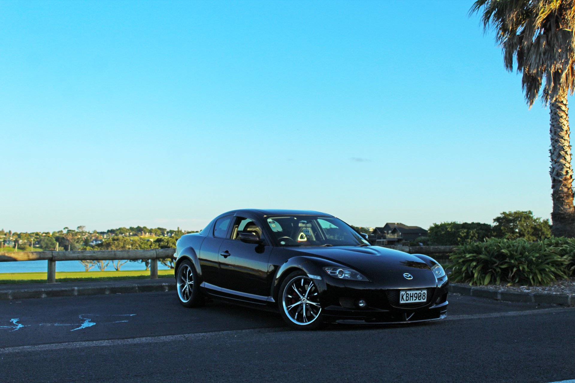 Mazda_RX8_Purple_1_RightSide.jpg