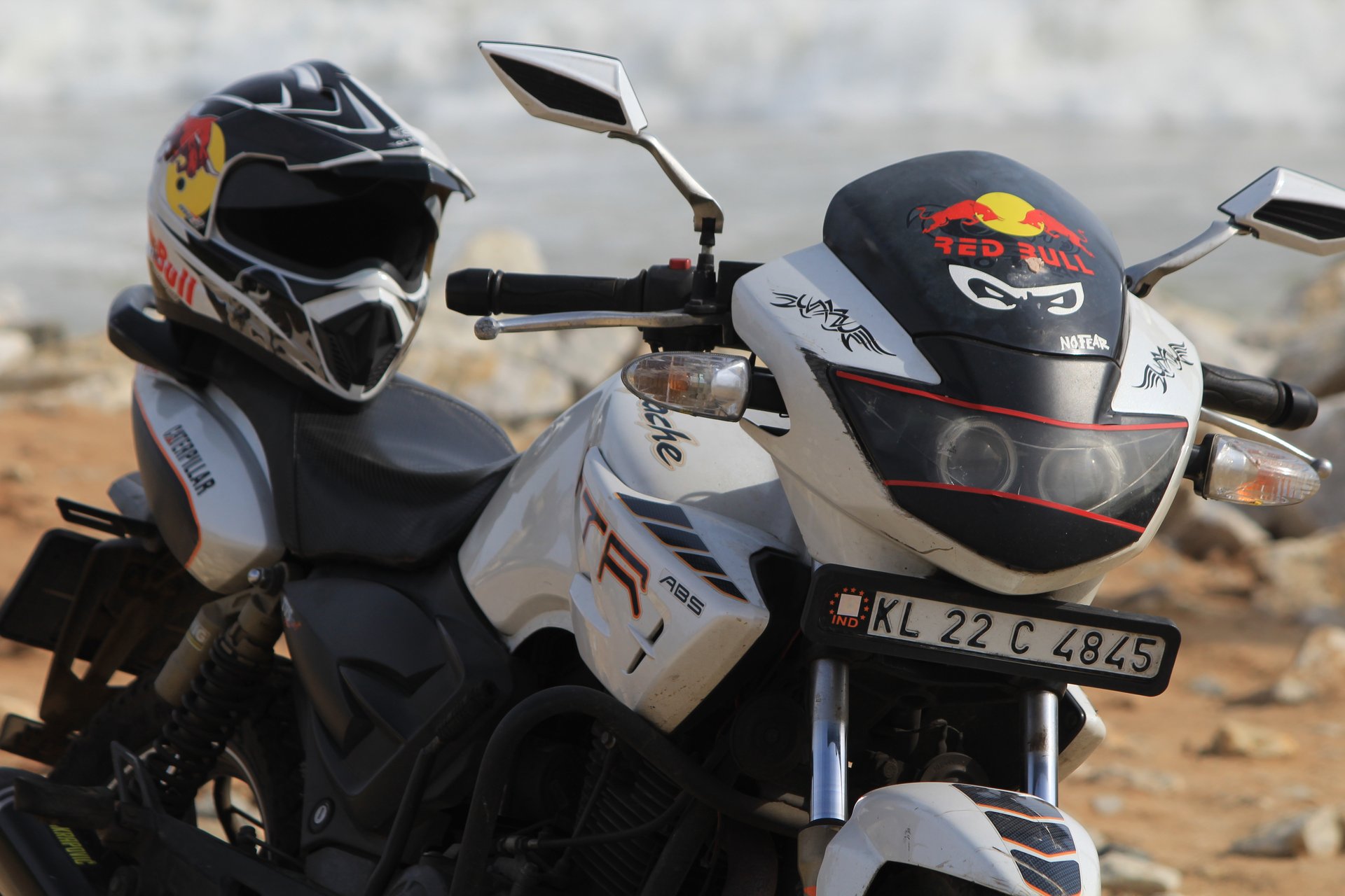 TVS_Apache_RTR_IMG_3164.JPG